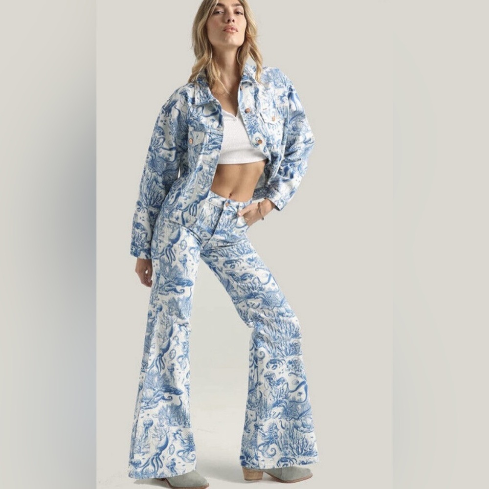 Wrangler | Wanderer High-Rise Nautical Print Flare Jeans Sailing Seven Seas Nwot - Picture 3 of 3